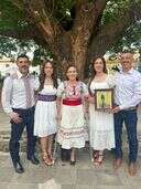 Chayo Gómez & Temo Pérez Family Scholarship