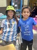 Joaquín y Mia Carmody