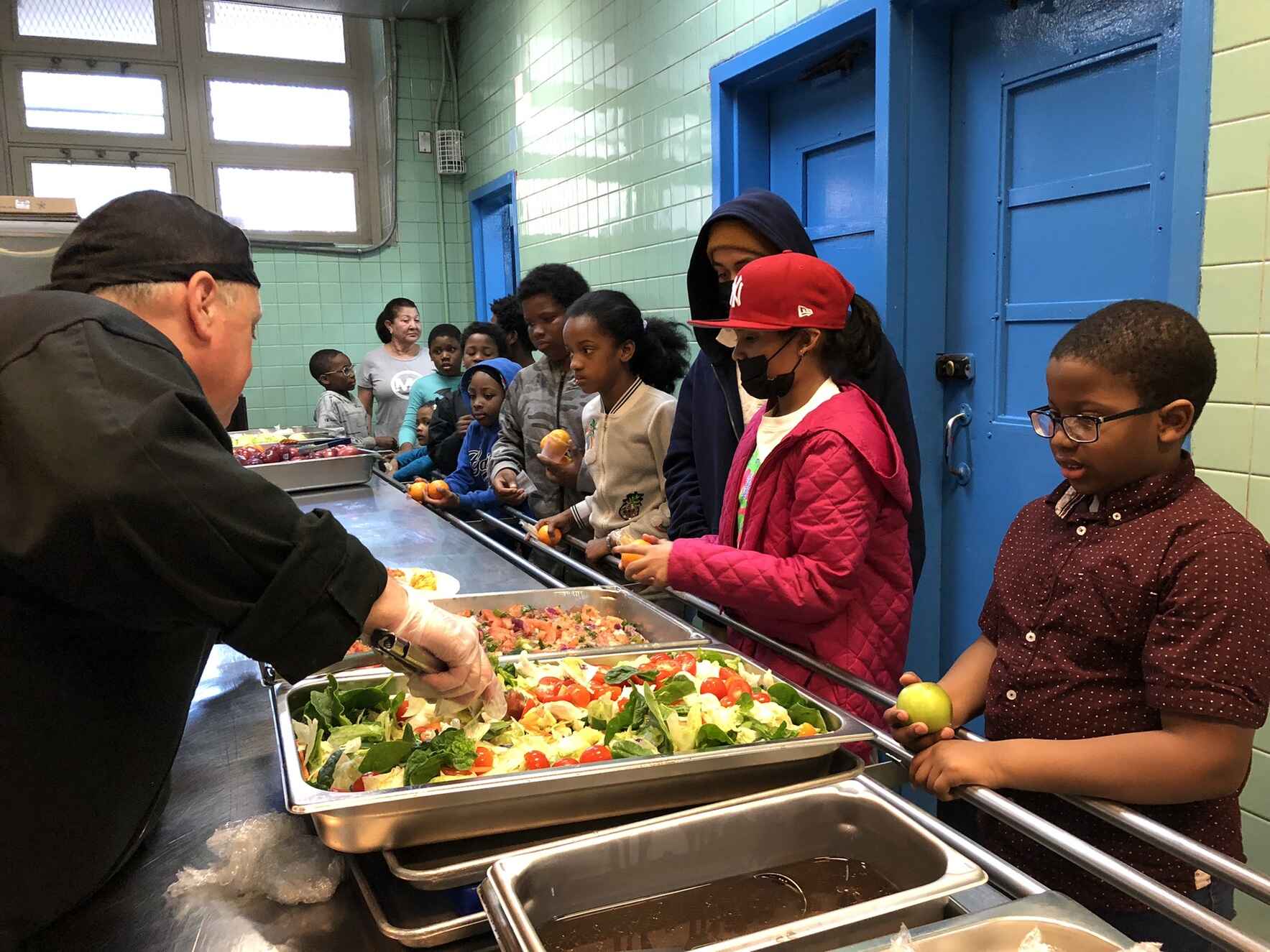 We can help schools serve healthier food! image