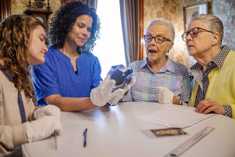 Speciality Tour: Telling Tales with Objects: Inside the Curator’s World image