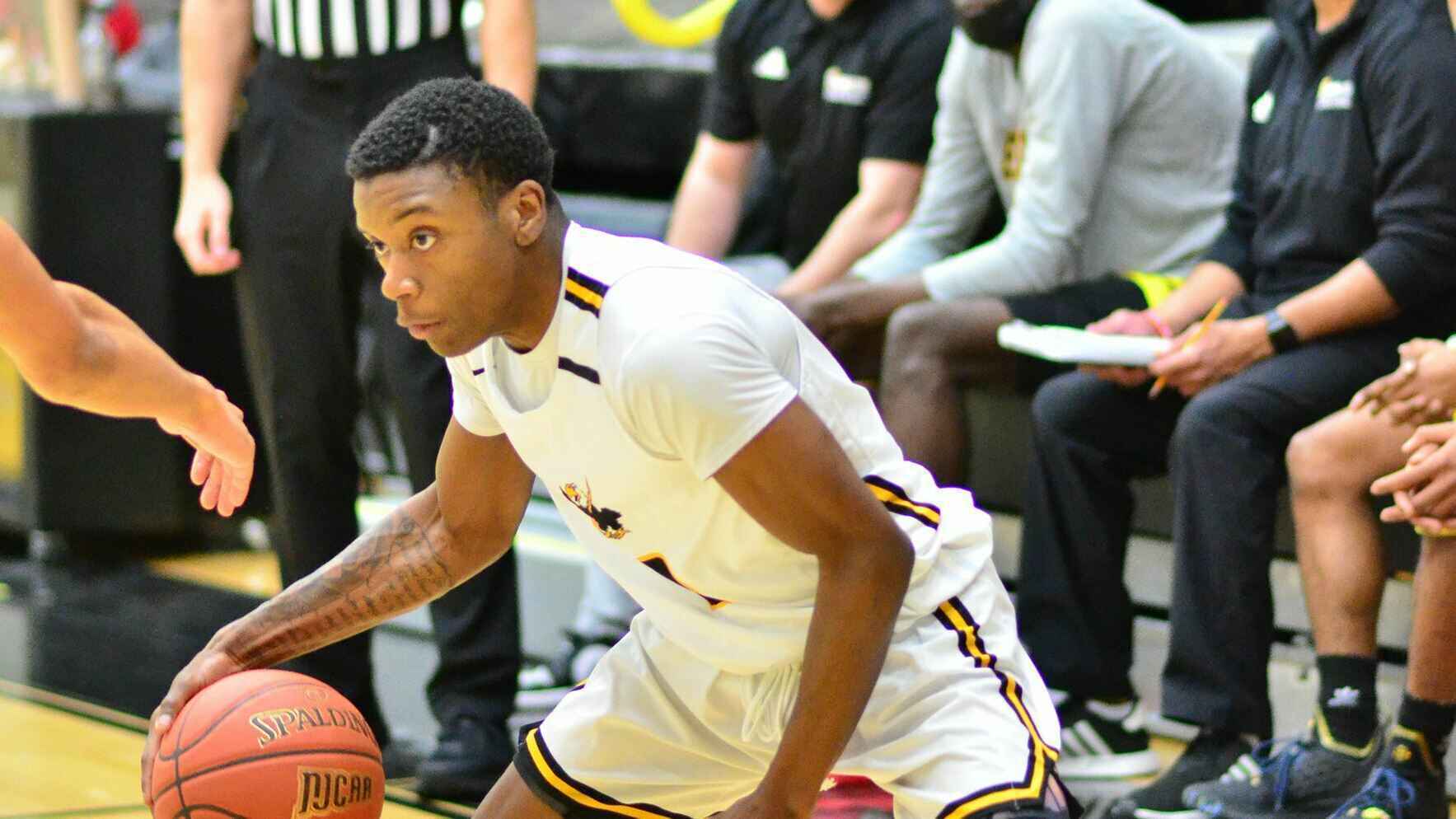 Donate to the Men's Basketball Program today! image