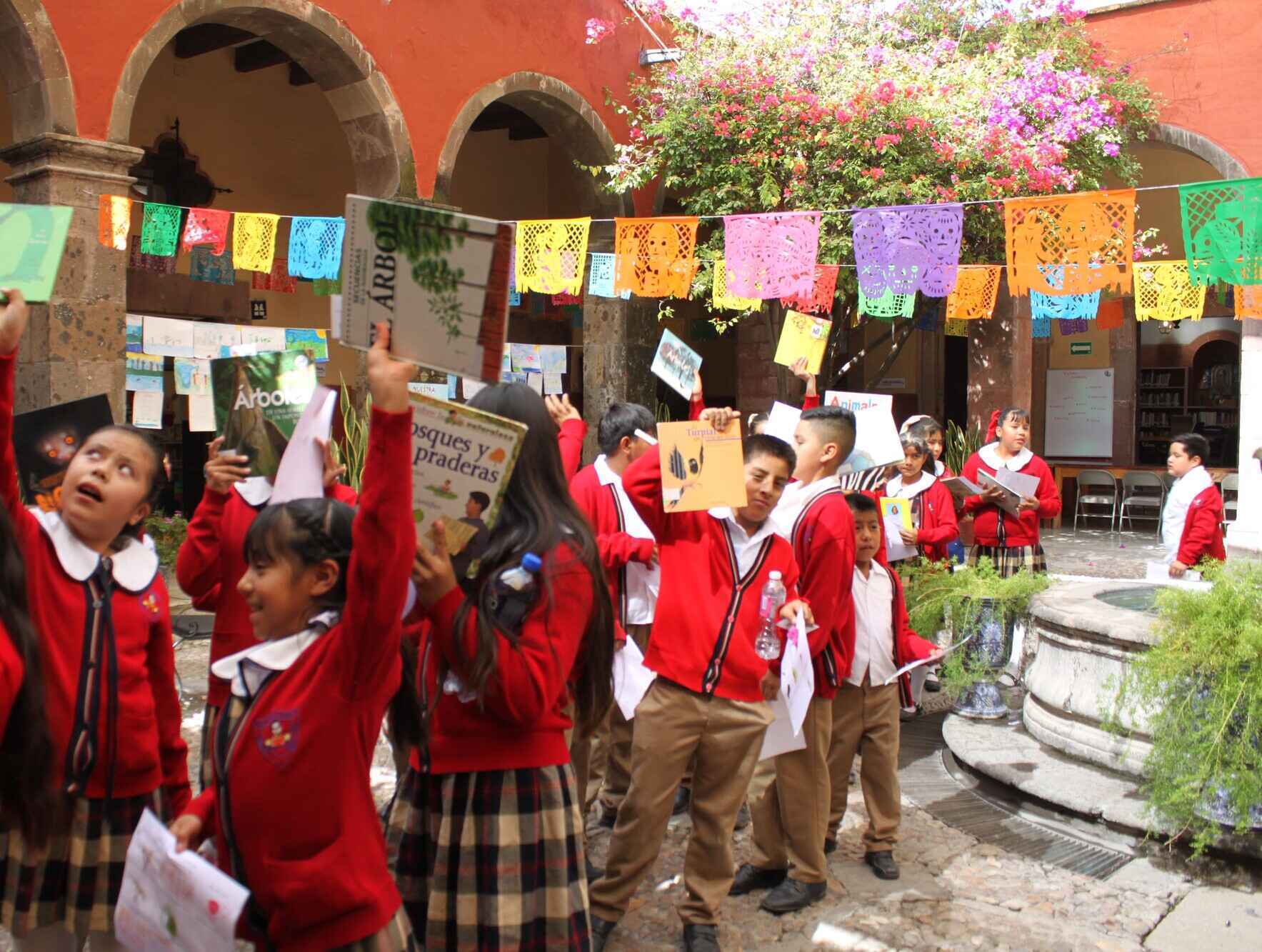 Make a monthly donation to la Biblioteca and be part of San Miguel´s story image