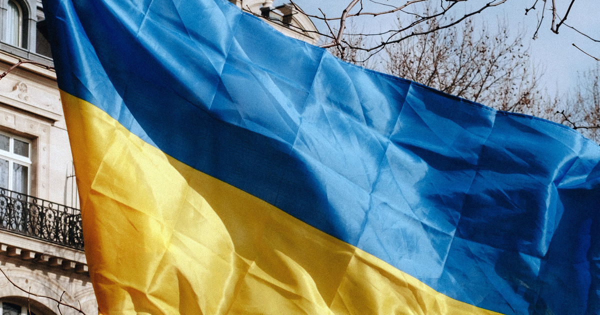 MOTHERING ACROSS CONTINENTS Ukrainian Relief