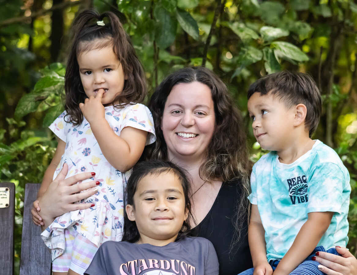 Help connect neighbors to food, clothing, and other services! image