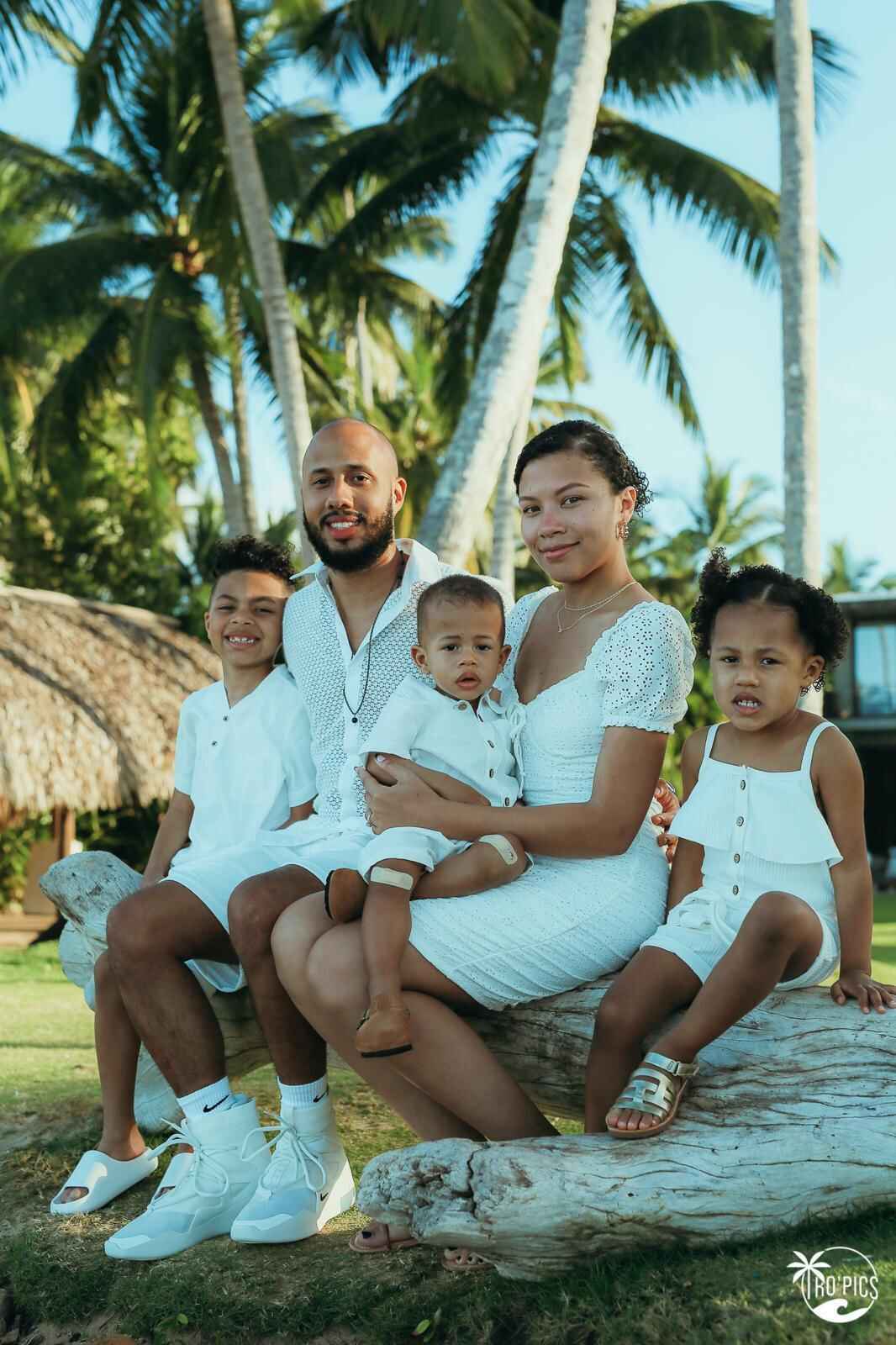 Duran Family in Peru image