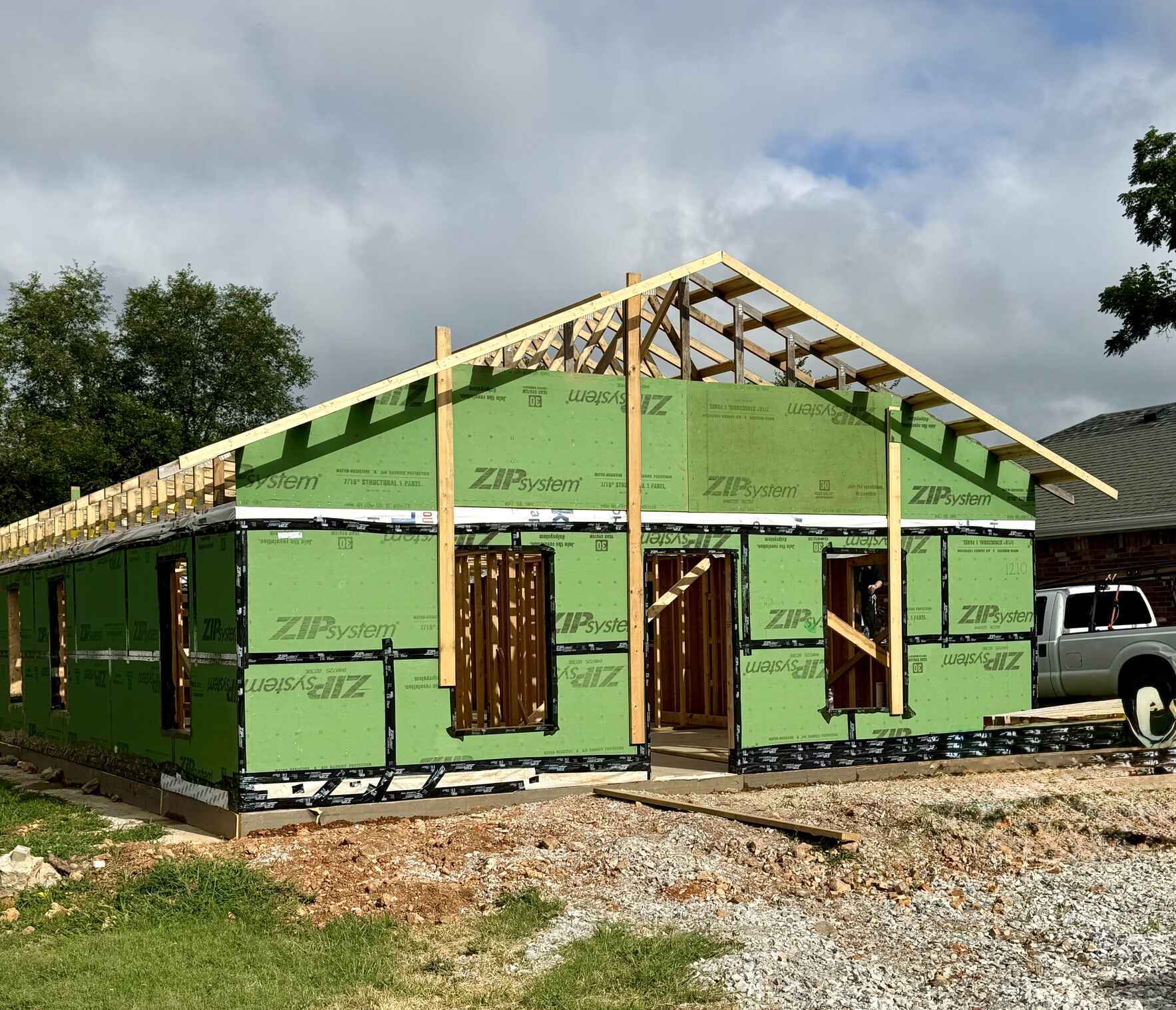 Help EXIT Taylor Real Estate "Raise the roof for Elizabeths Forever home" image