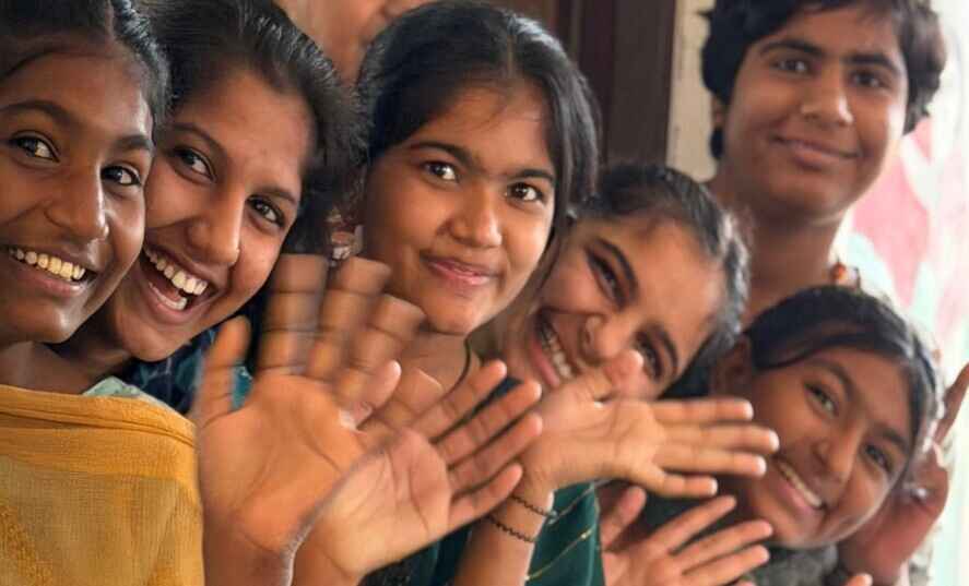 Please help educate girls at Veerni image