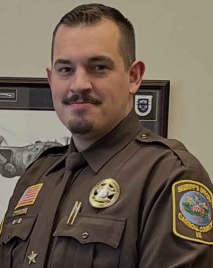 Please donate to help Deputy Logan Reece Utt's Family! image