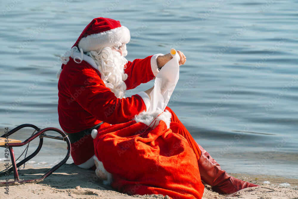 It's Christmas in the Summer image
